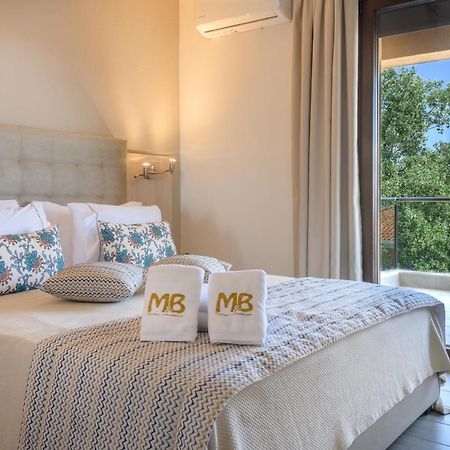 M&B Boutique Apartments Nea Roda Esterno foto