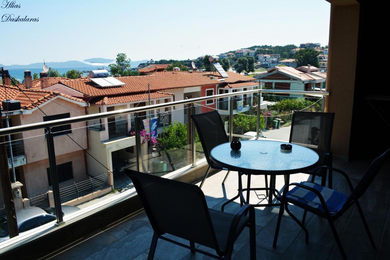 M&B Boutique Apartments Nea Roda Esterno foto