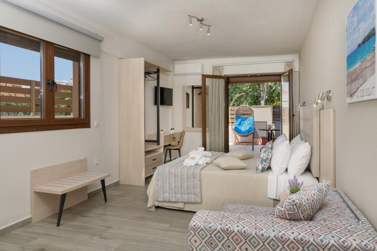 M&B Boutique Apartments Nea Roda Esterno foto