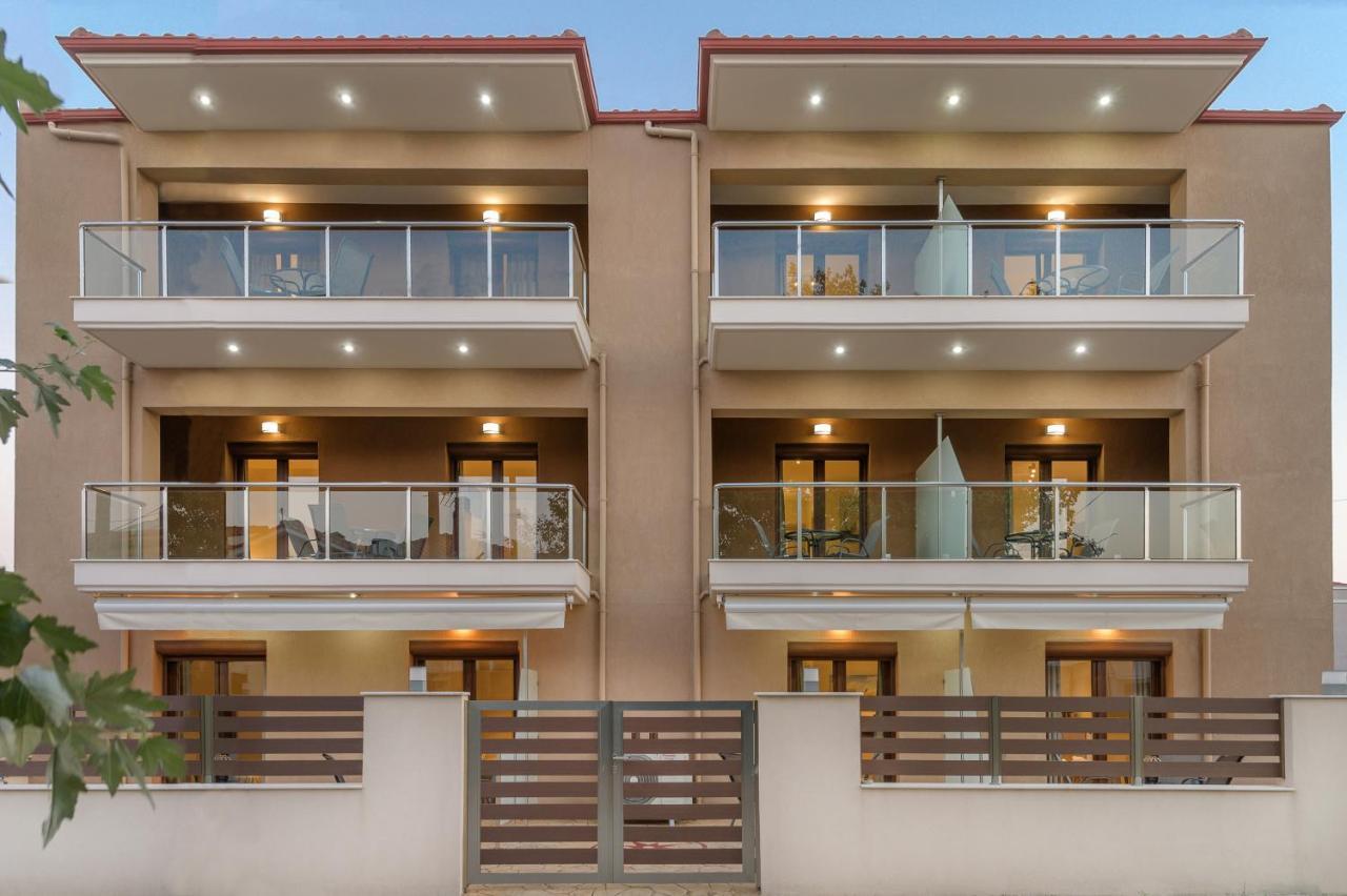 M&B Boutique Apartments Nea Roda Esterno foto