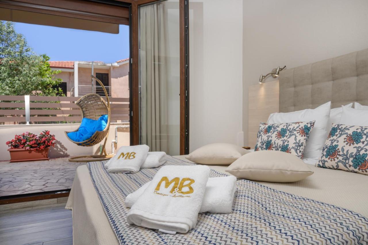 M&B Boutique Apartments Nea Roda Esterno foto